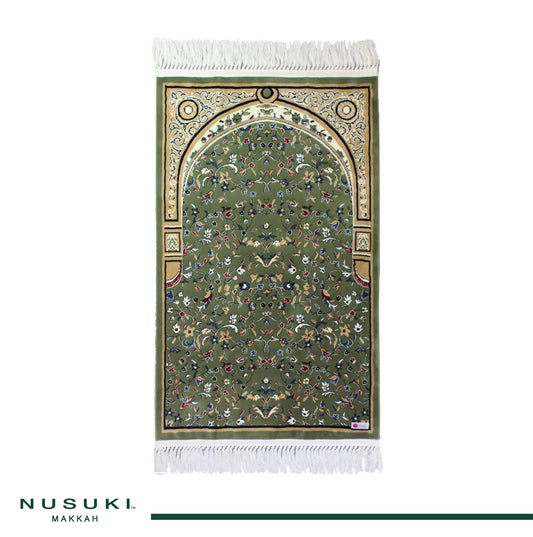 Rawdat Nusuki with Handbag