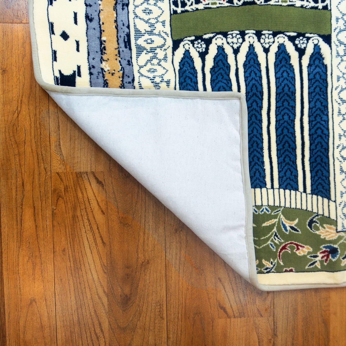 Prophet's Mihrab Prayer Mat Arched