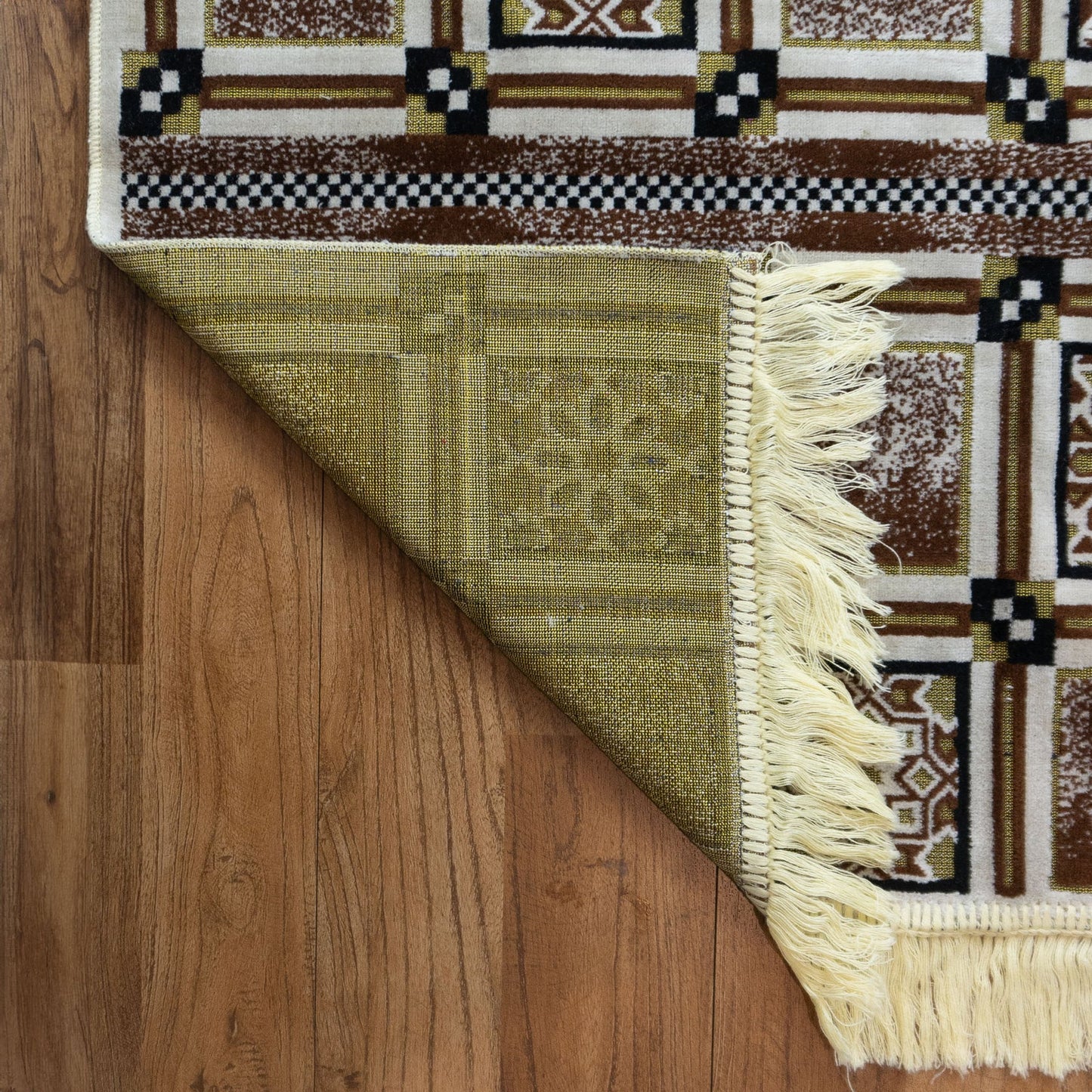 Minwal Al Mutamayiza XL Brown Prayer Mat – Salah Rug for Men & Women