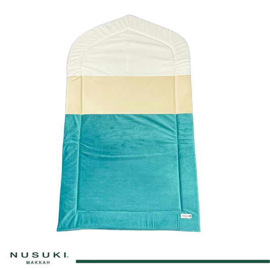 Nusuki Al Dhuhaa Luxury Padded Prayer Mat with Matching Carry Bag