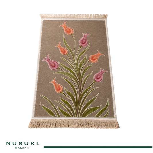 NUSUKI Turkish Embroidered Floral Prayer Mat - Tulip