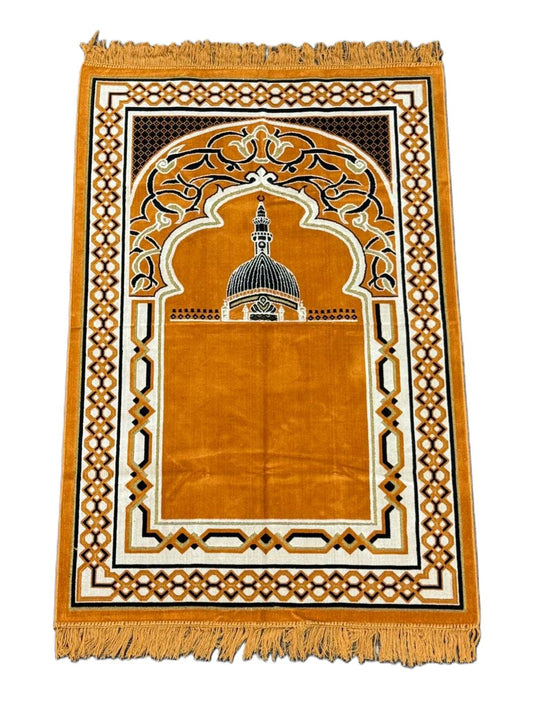 Minwal Salsabil Taiba XL prayer mat made in Madinah featuring the Green Dome of Masjid Nabawi, extra large Islamic prayer rug with hygienic sealed pouch.